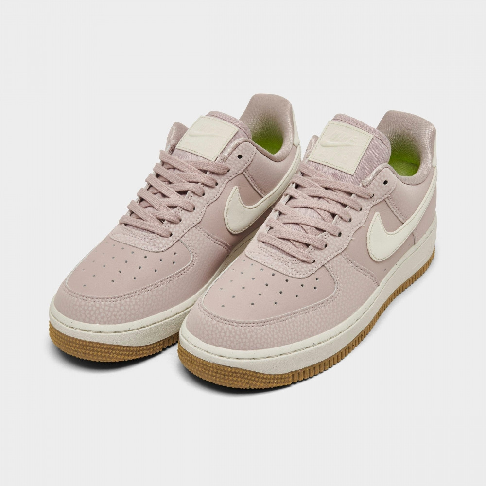Кросівки жіночі Nike Air Force 1 07 NN FN6326-001 38 FN6326-001
