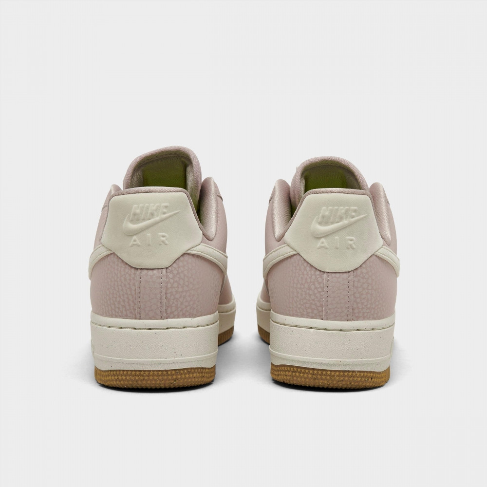 Кросівки жіночі Nike Air Force 1 07 NN FN6326-001 38 FN6326-001