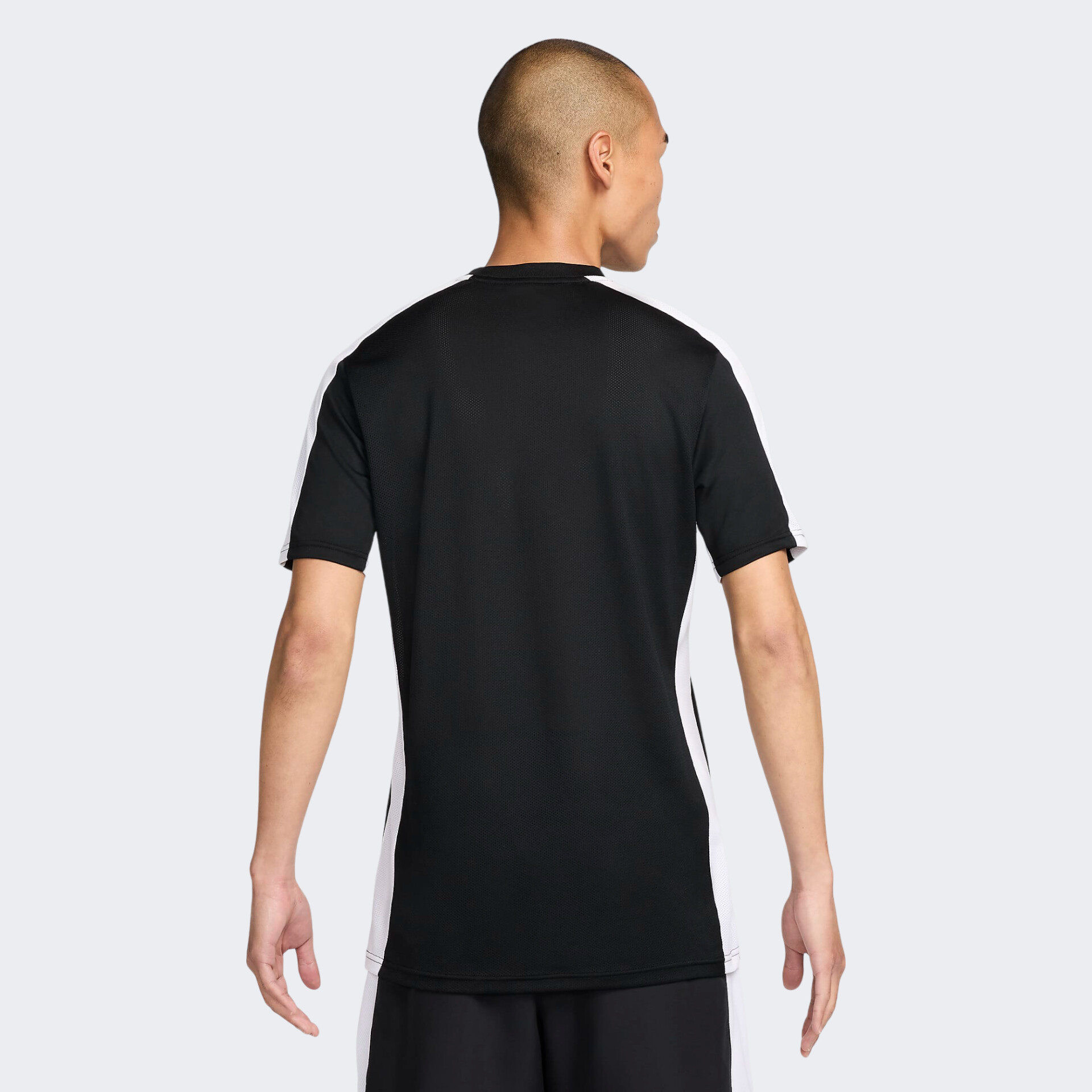 Футболка FZ0408-010 Nike FZ0408-010