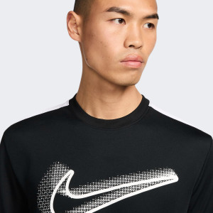 Футболка FZ0408-010 Nike FZ0408-010