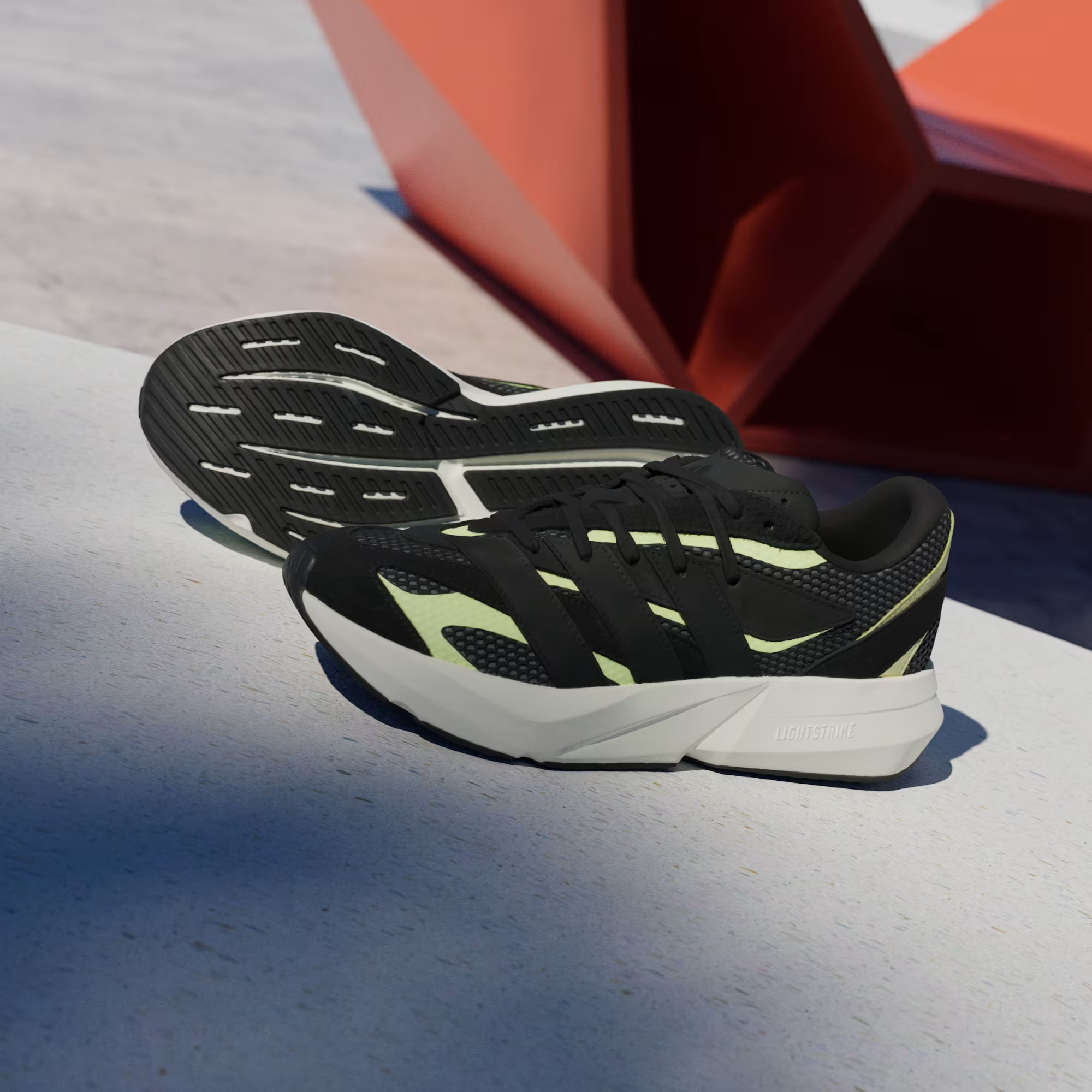 Кросівки чоловічі Adidas Lightblaze Black JH6945