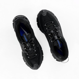 Кросівки Nike W ZOOM VOMERO ROAM HQ2181-004