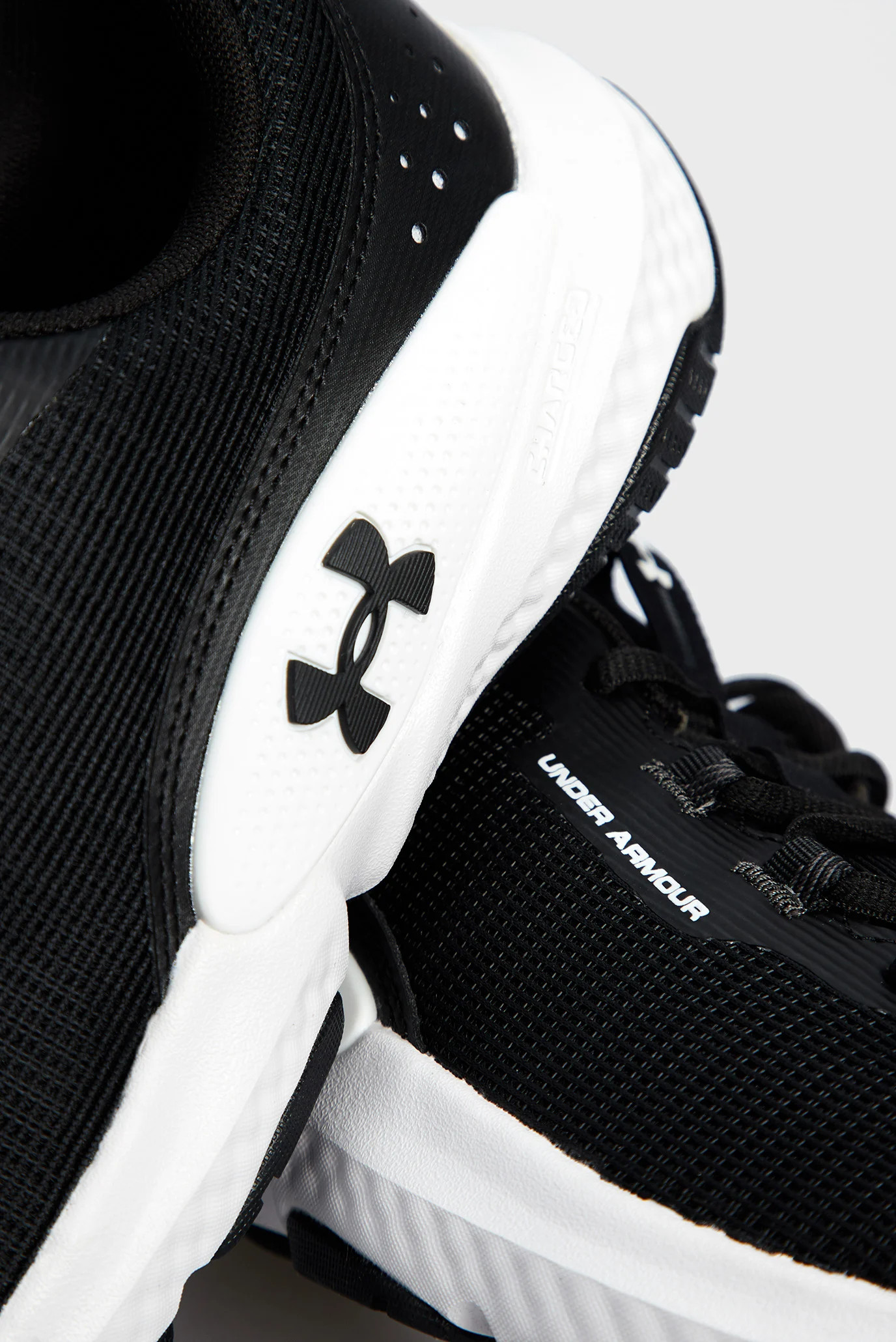 Кросівки Under Armour Dynamic Select Black/White 3026608-001
