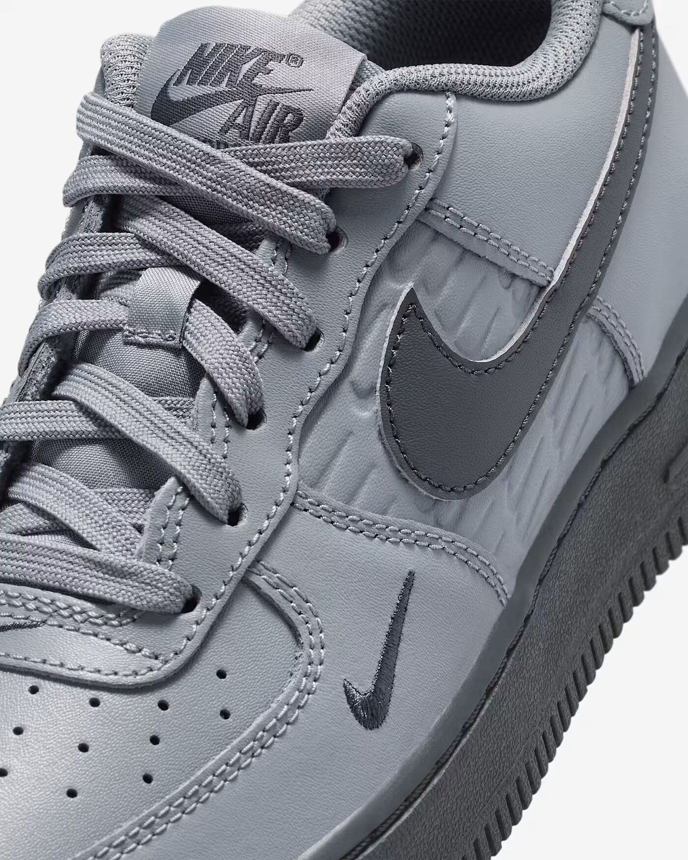 Кросівки Nike Air Force 1 Gs Grey IH4475-025