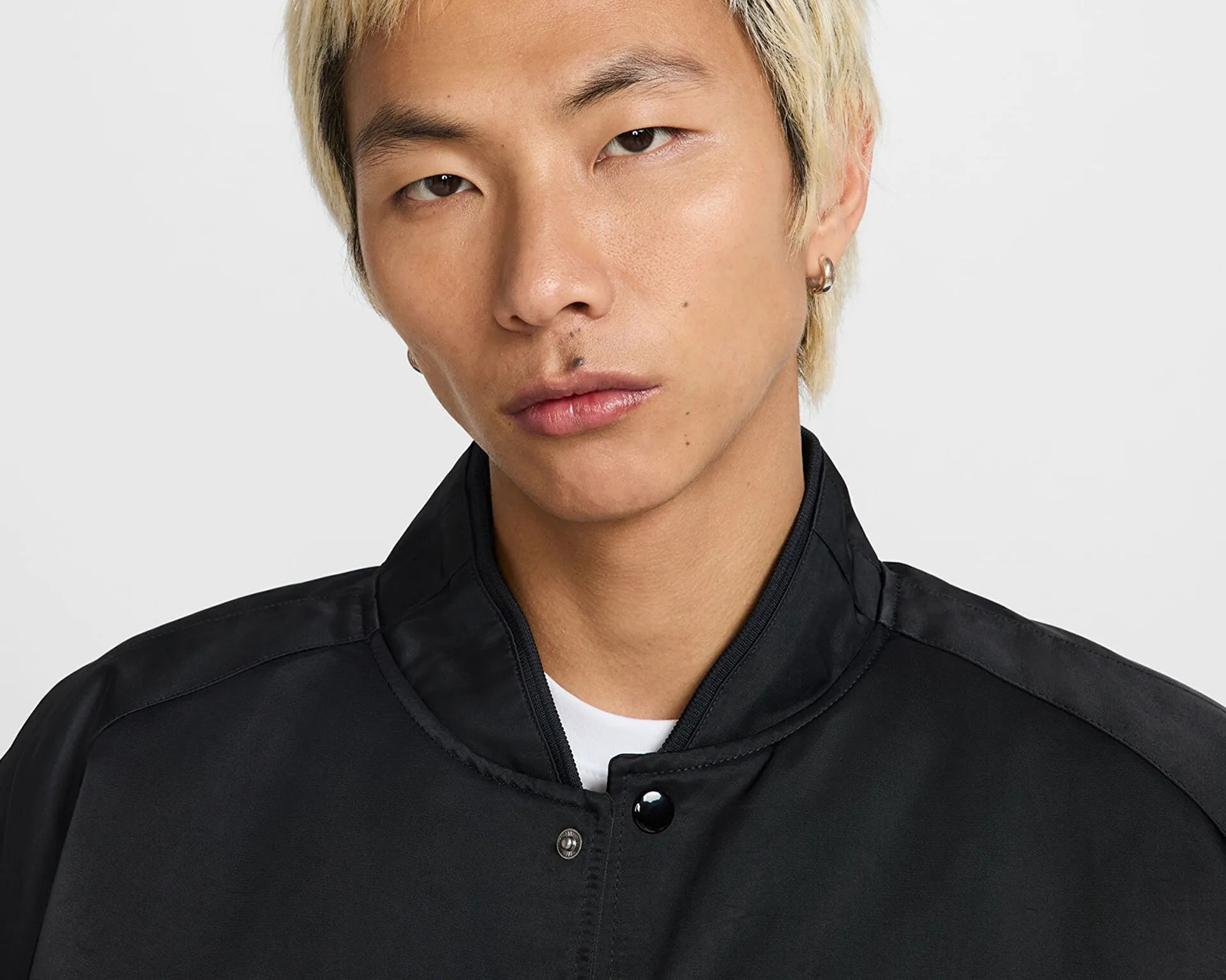 Куртка M NIKE AIR VARSITY JKT HJ0301-010