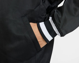 Куртка M NIKE AIR VARSITY JKT HJ0301-010