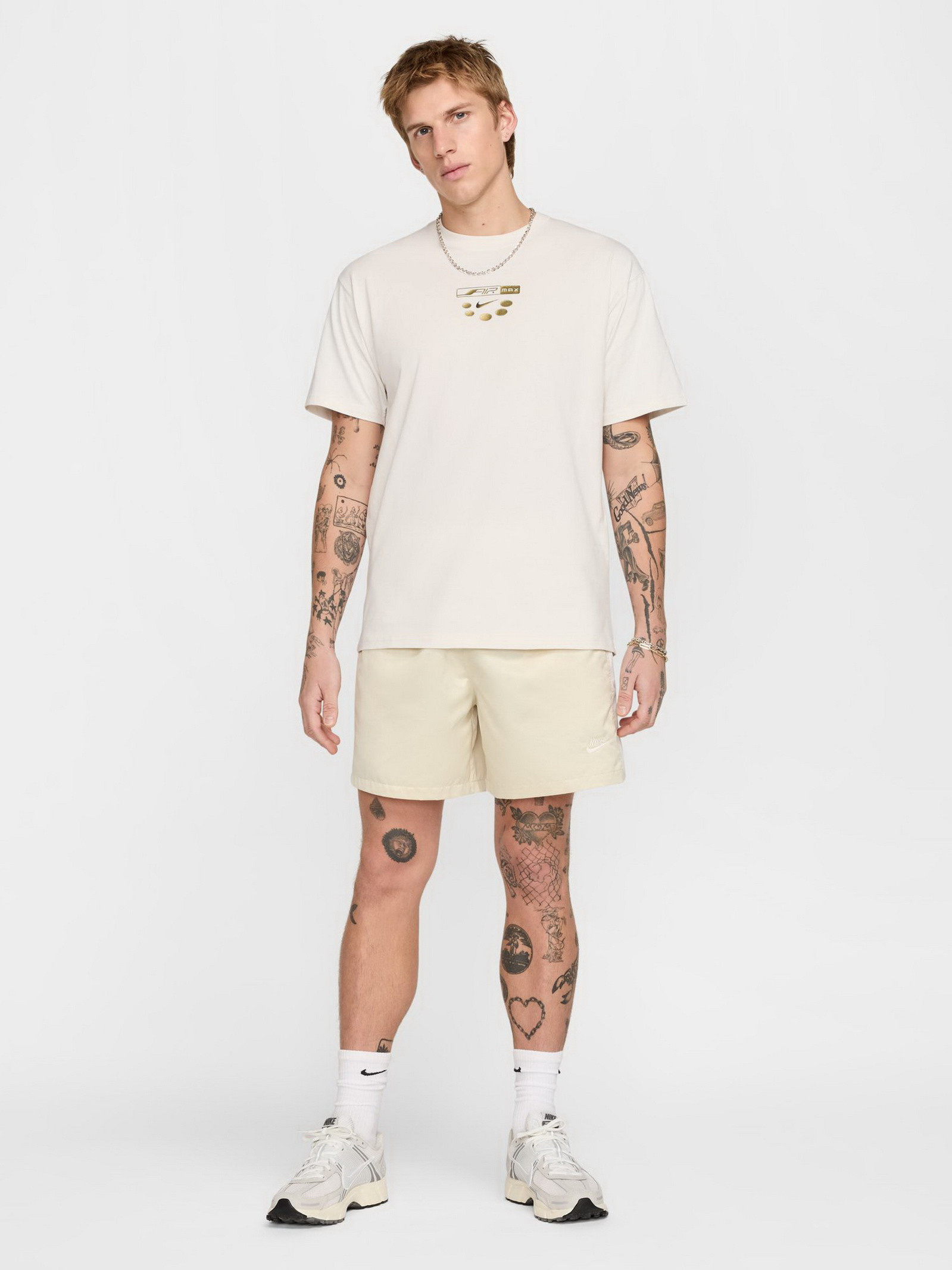Футболка Чоловіча NIKE AIR MAX T-SHIRT WHITE HJ0599-030