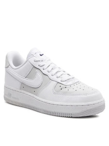 Кросівки Nike WMNS AIR FORCE 1 07 LX DZ2708-102