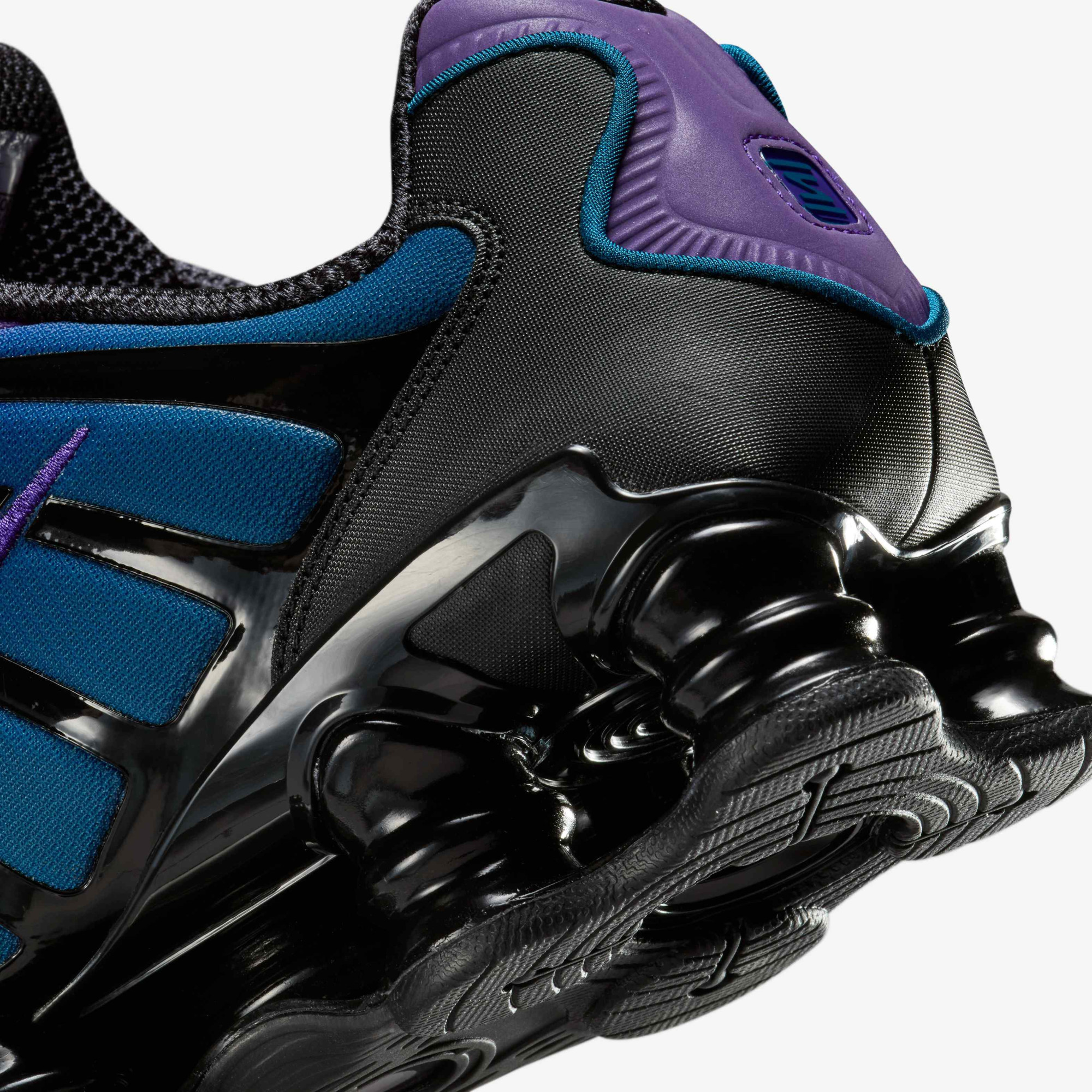 Кросівки Nike Shox TL AV3595-500