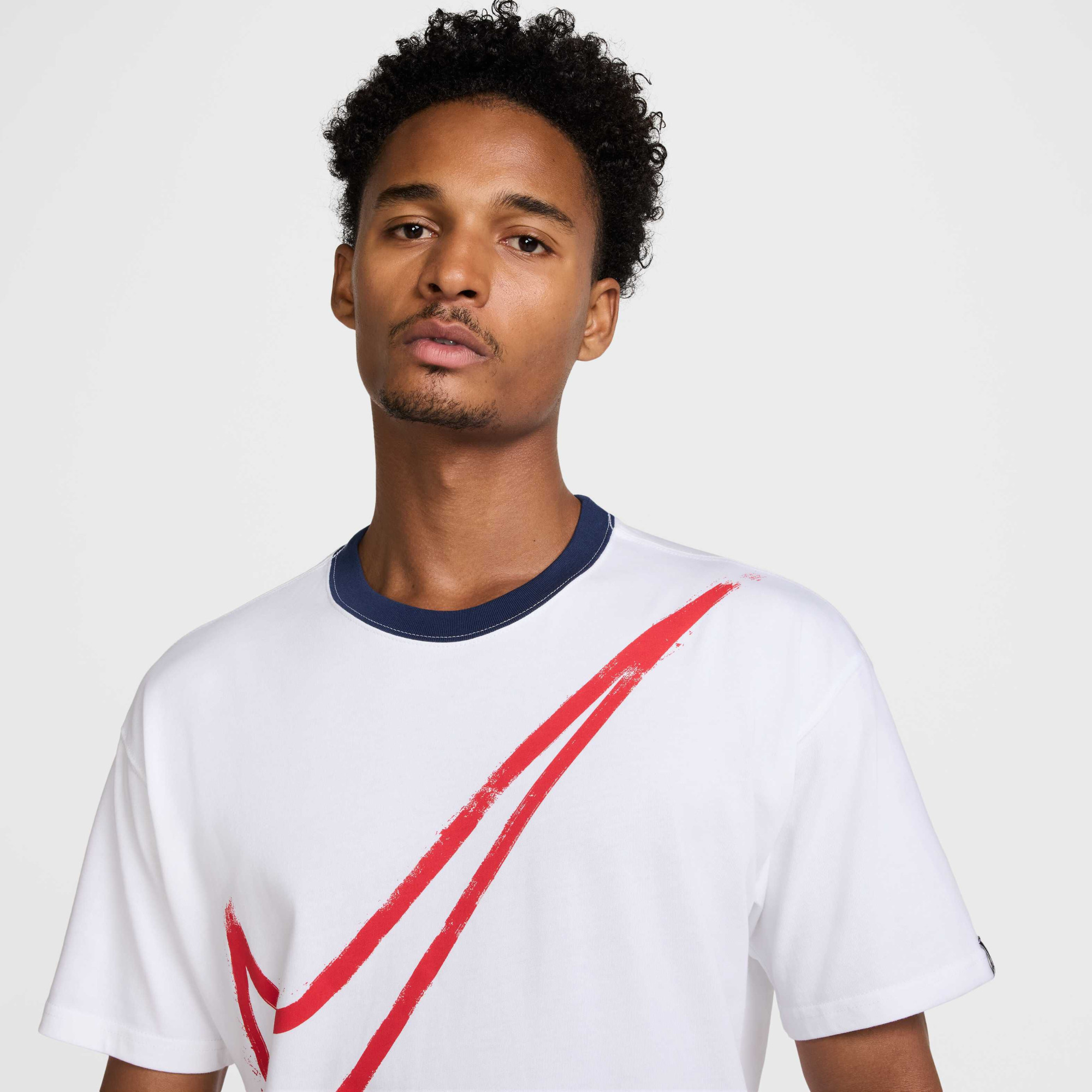 Футболка чоловіча Nike Psg Oversized Swoosh Tee White HQ0770-100