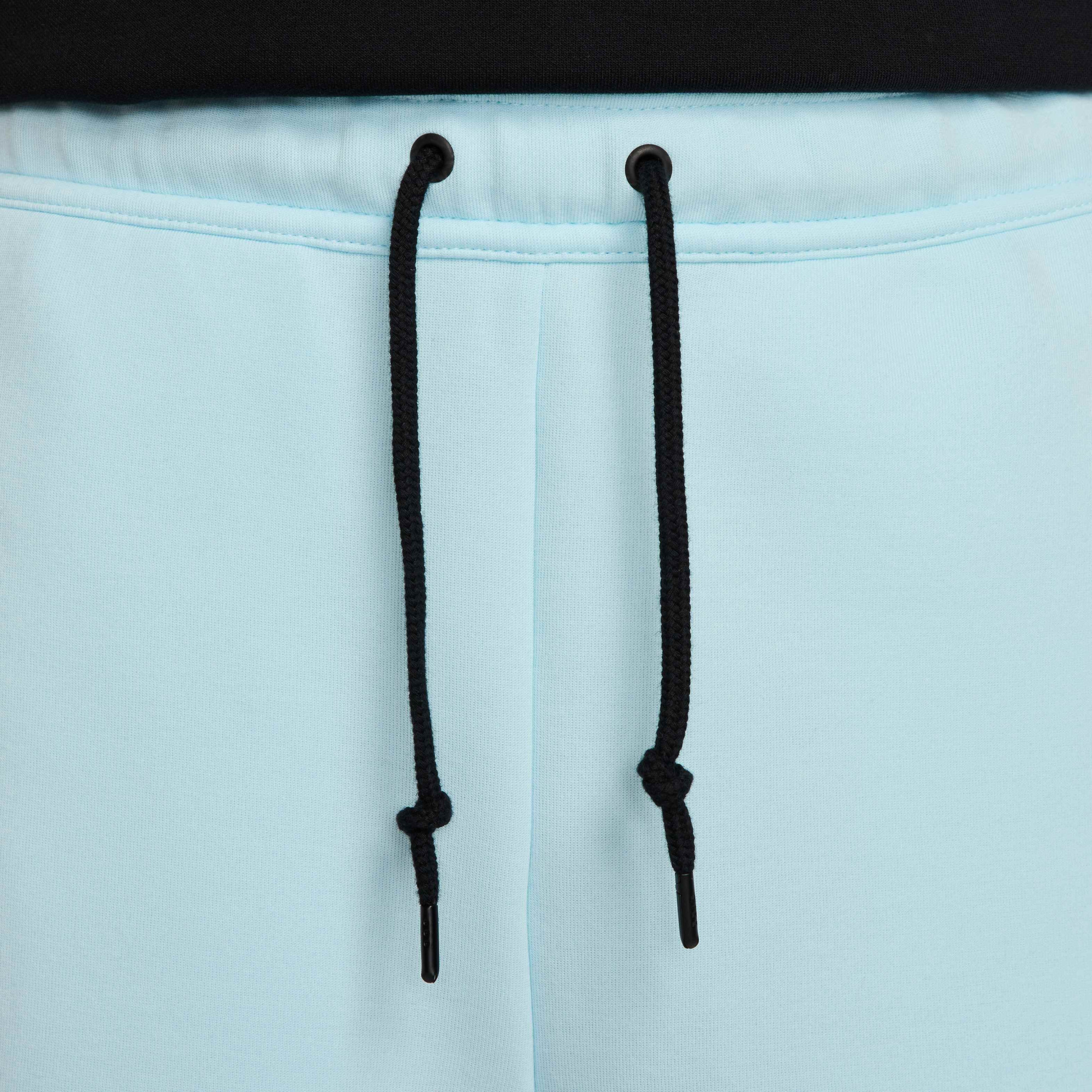 Шорти чоловічі Nike Sportswear Tech Fleece Light Blue FB8171-474