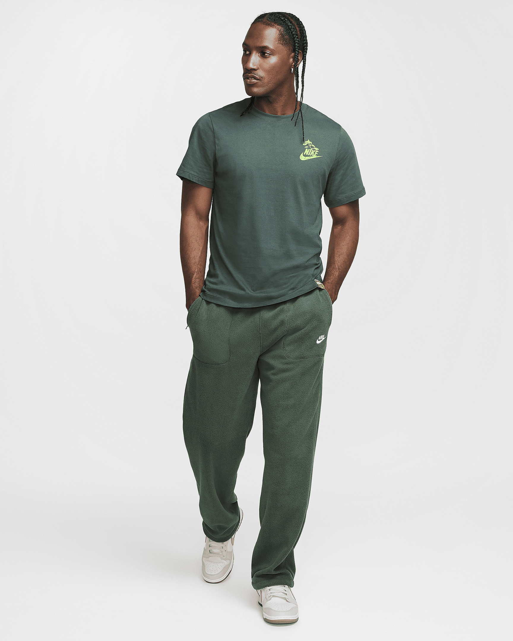 Футболка чоловіча Nike U Nsw Tee Oc Lbr Green FZ7952-338