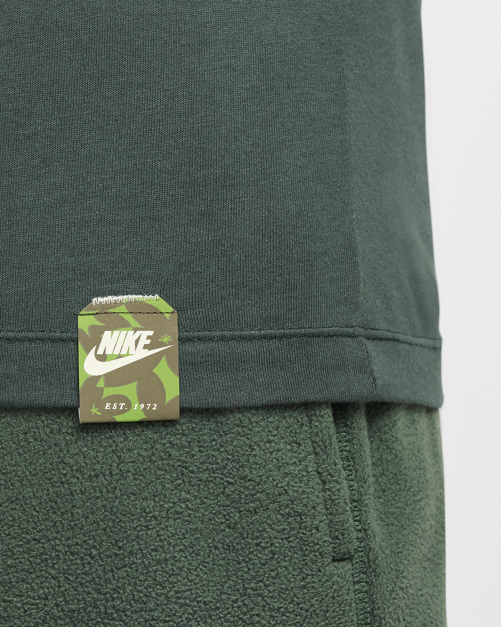 Футболка чоловіча Nike U Nsw Tee Oc Lbr Green FZ7952-338