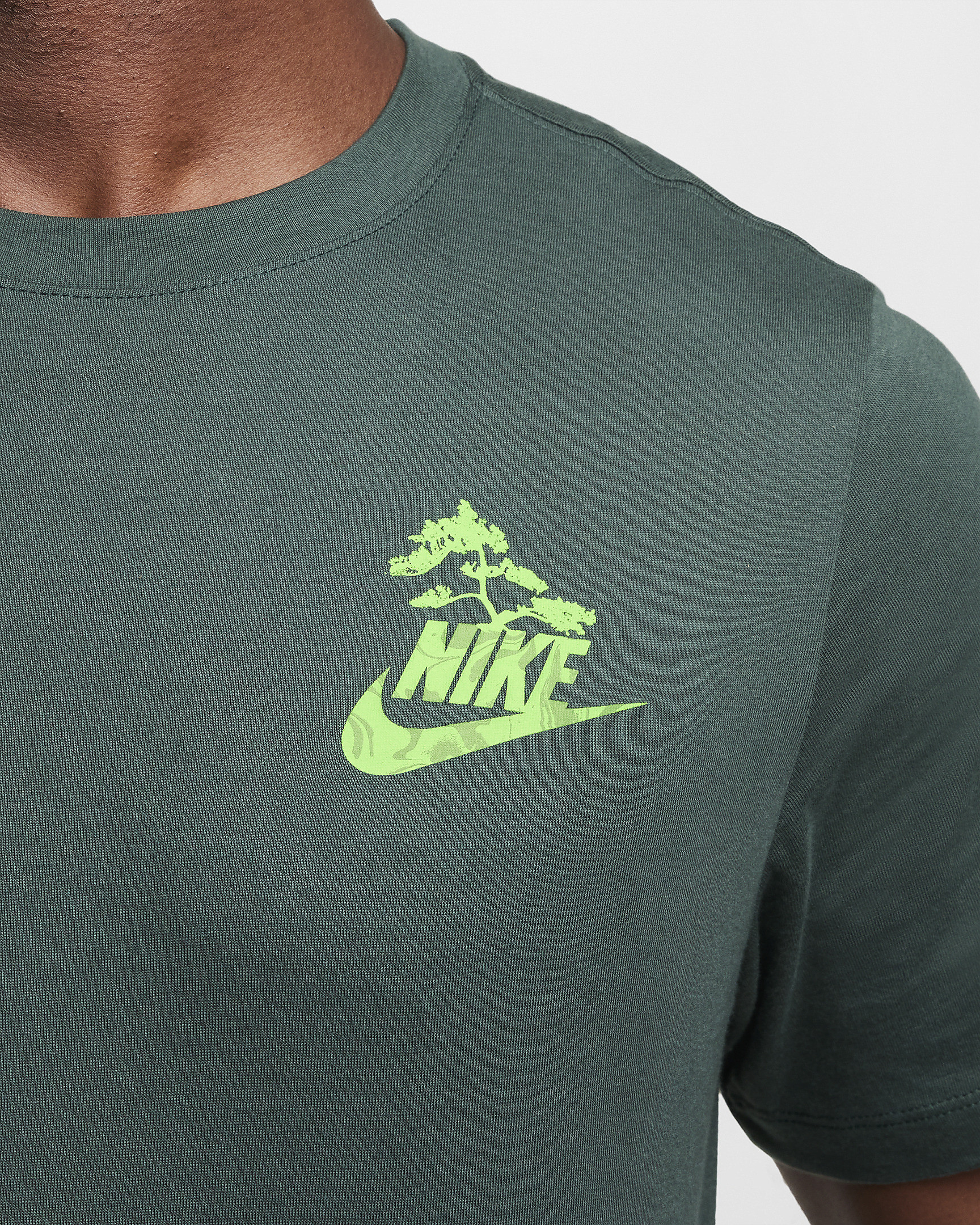 Футболка чоловіча Nike U Nsw Tee Oc Lbr Green FZ7952-338