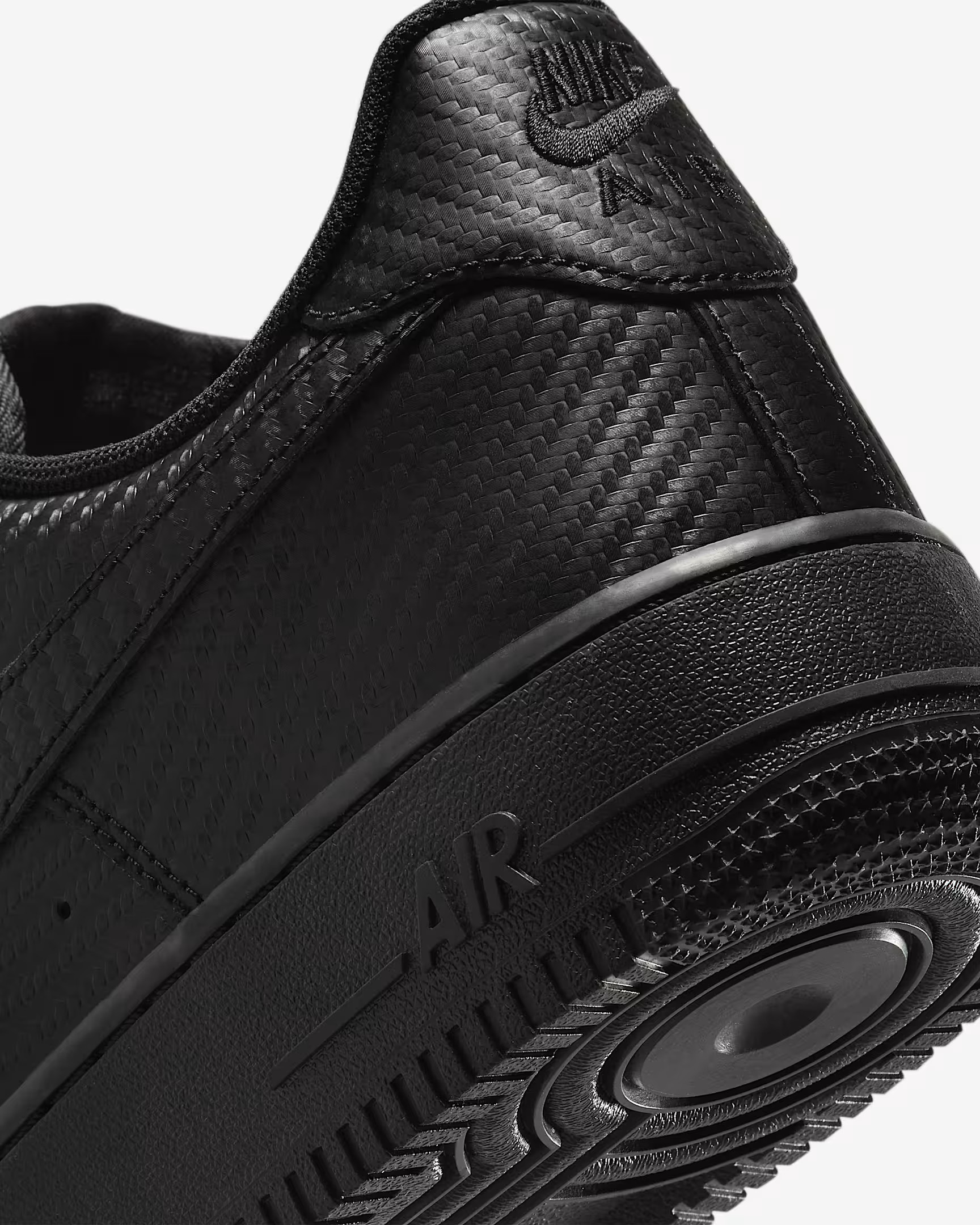 Кросівки Nike AIR FORCE 1 07 HF2886-001