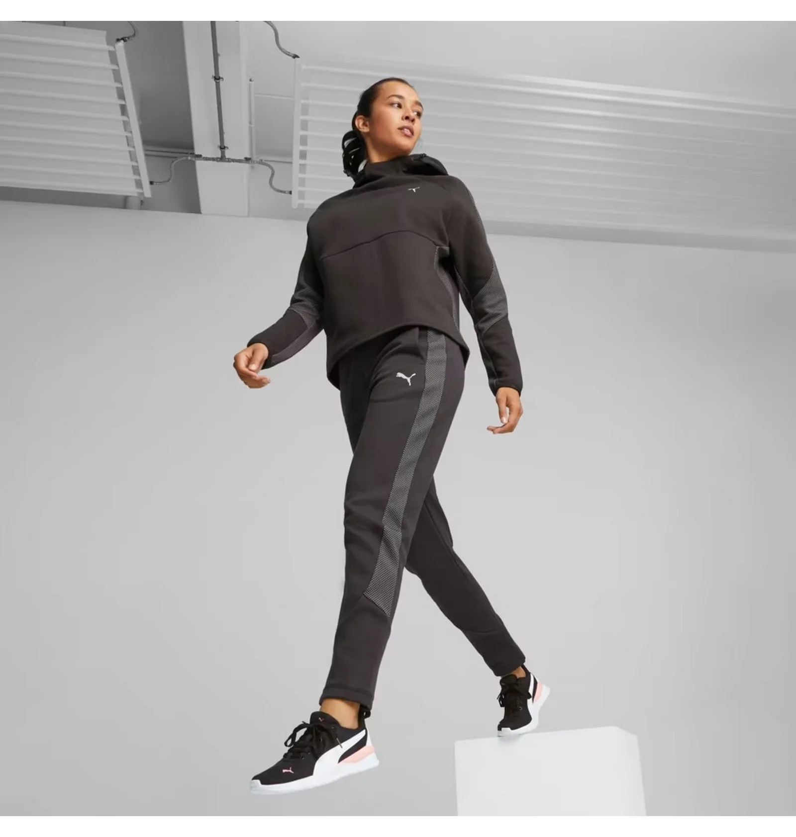 Костюм спортивний 676073-01__676075-01 Puma 676073-01__676075-01