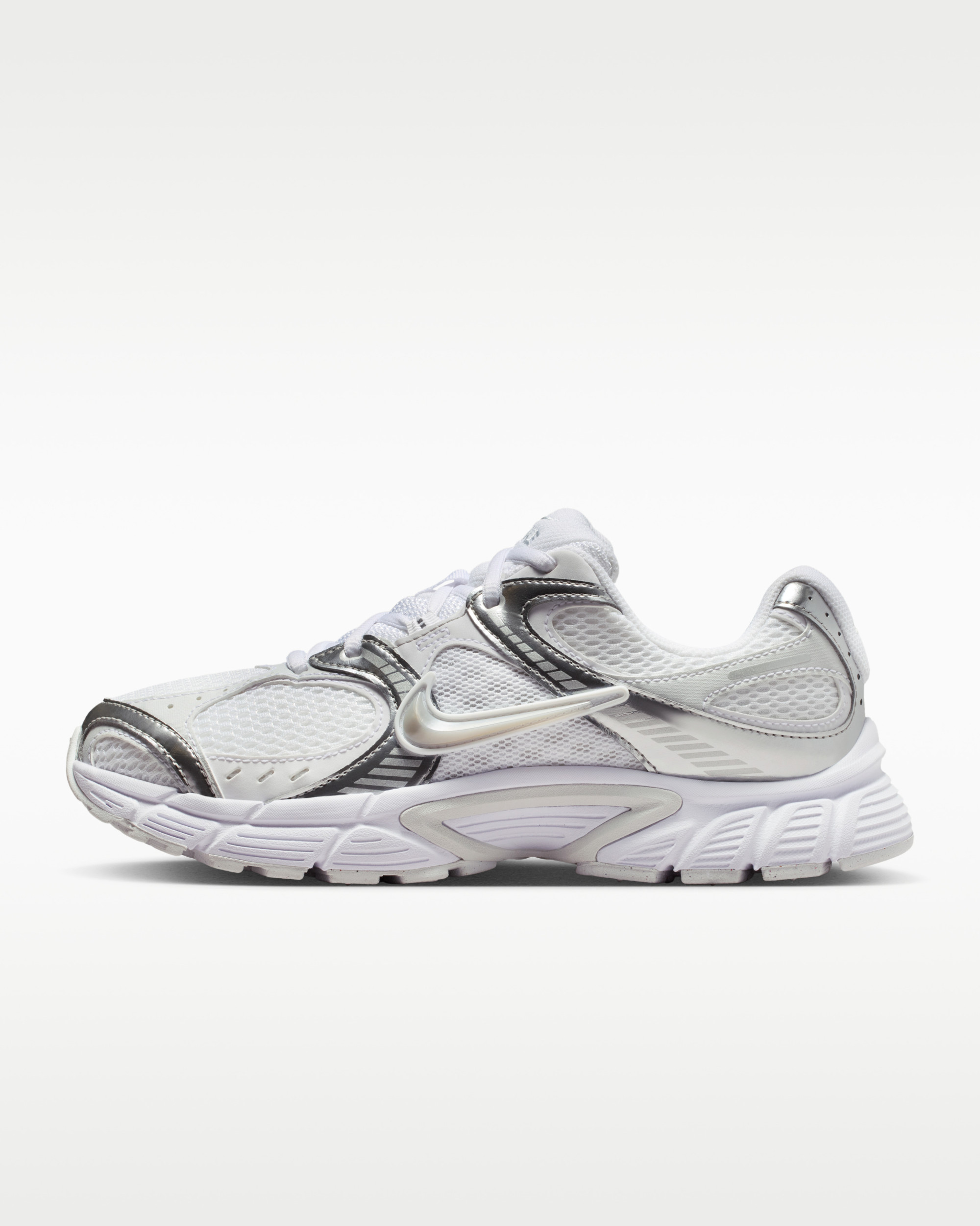 Кросівки Nike W V5 RNR HQ7901-112