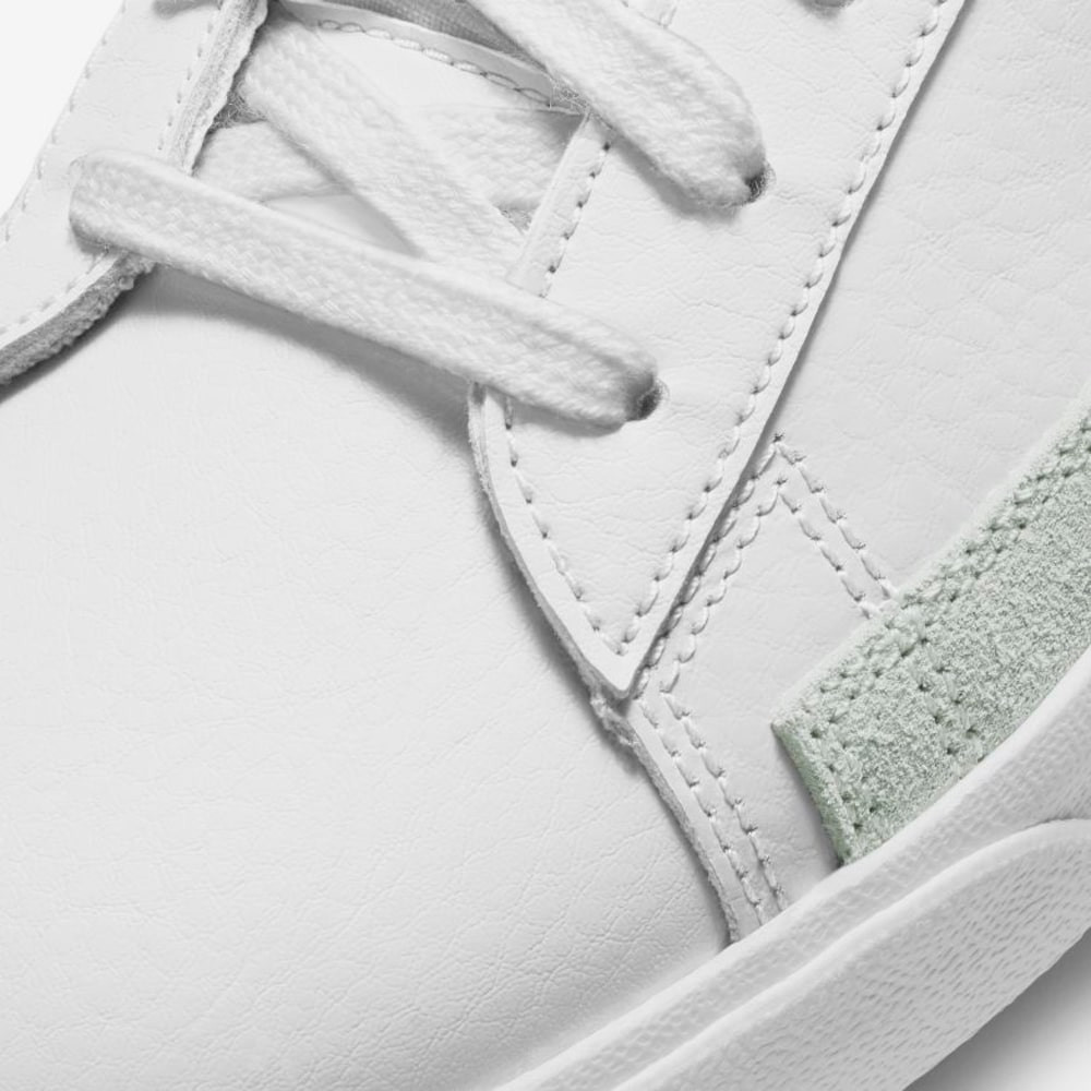 Кросівки Nike Blazer Low DA4652-100