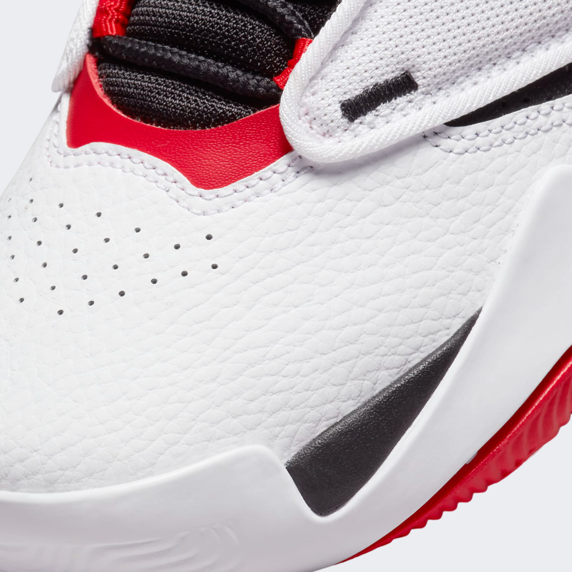 Кросівки Nike JORDAN MAX AURA 4 DQ8404-106
