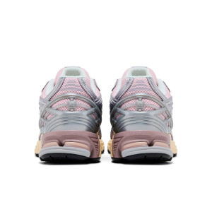 Кросівки чоловічі New Balance 1906R Pink/Metallic U1906RNF 38 U1906RNF