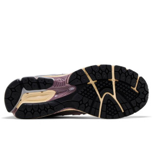 Кросівки чоловічі New Balance 1906R Pink/Metallic U1906RNF 38 U1906RNF