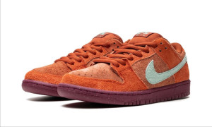 Кросівки Nike SB Dunk Low Mystic Red Rosewood DV5429-601