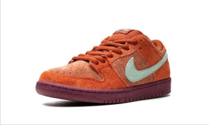 Кросівки Nike SB Dunk Low Mystic Red Rosewood DV5429-601