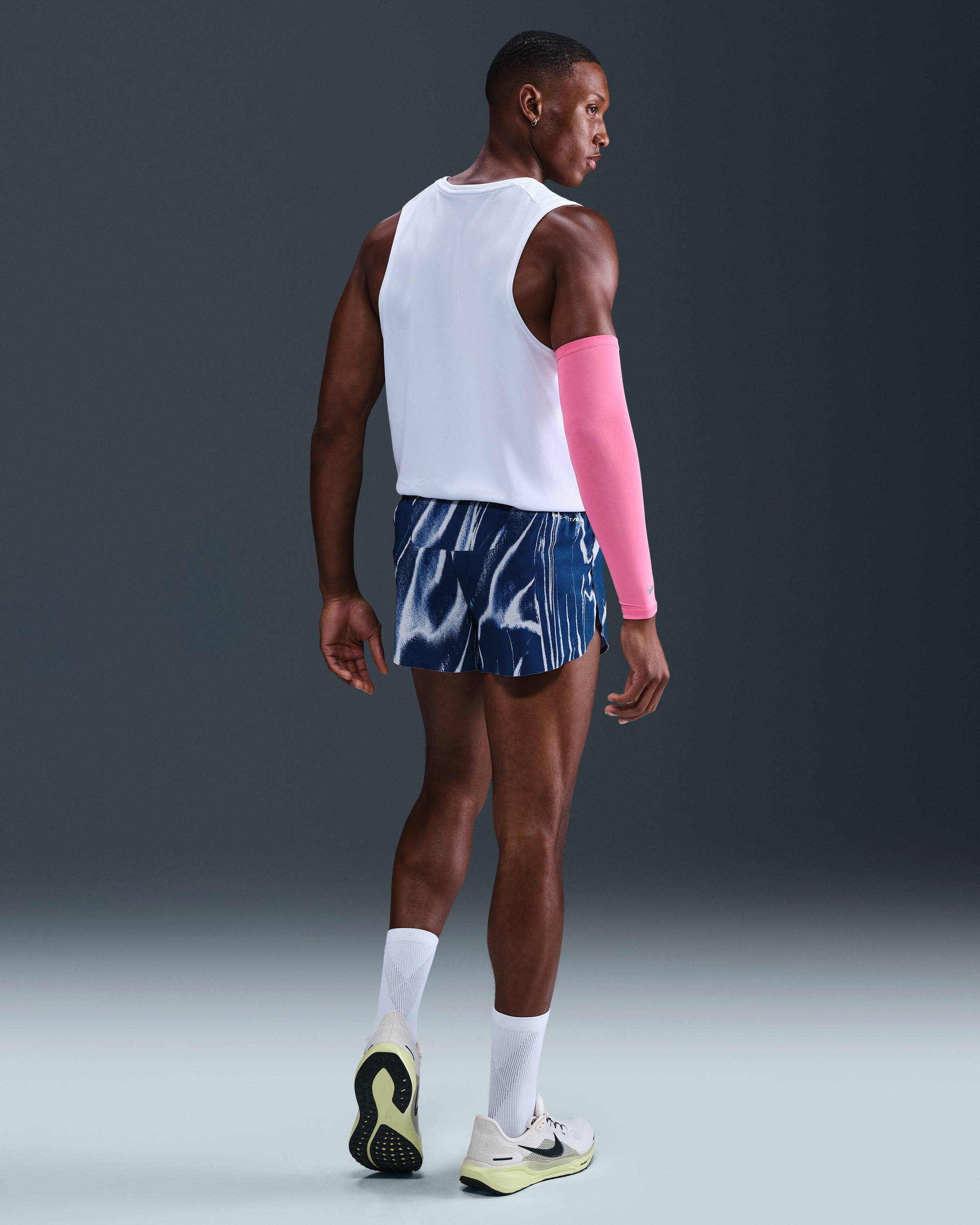 Шорти Nike AeroSwift Men's Dri-FIT HV2645-492
