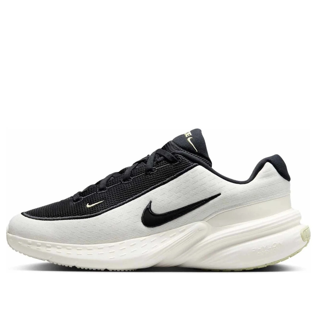 Кросівки жіночі Nike W Uplift Sc Black/White IB2766-100
