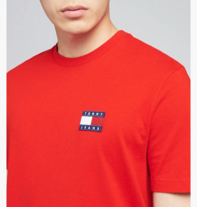 Футболка Tommy Jeans Badge Logo T-Shirt In Red 78F0203 615