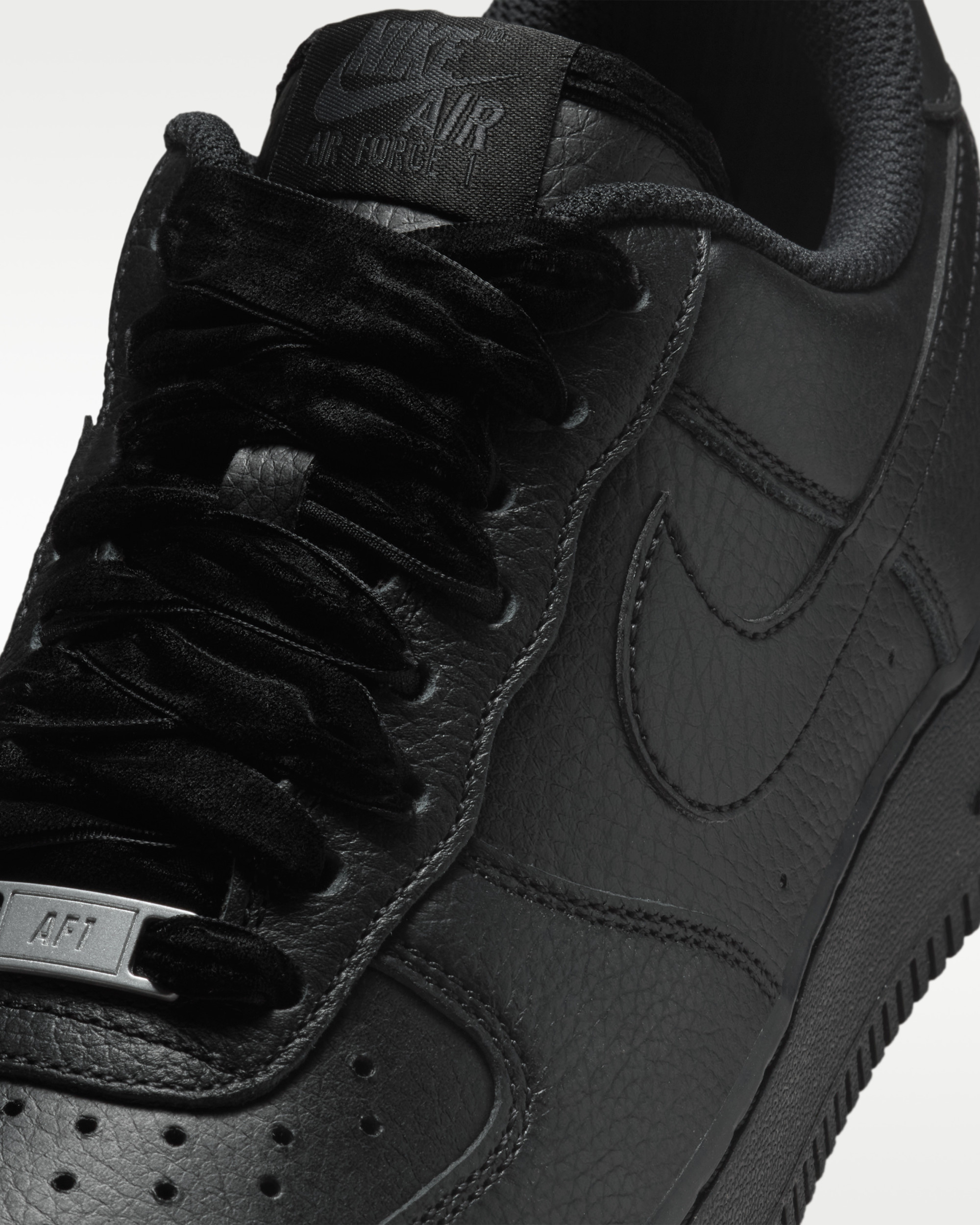 Кросівки Nike W AIR FORCE 1 07 VINTAGE HV4403-001