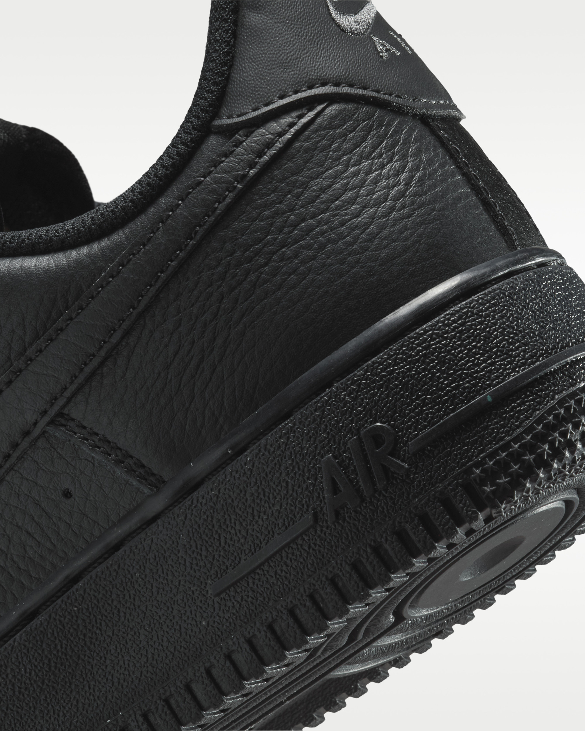 Кросівки Nike W AIR FORCE 1 07 VINTAGE HV4403-001