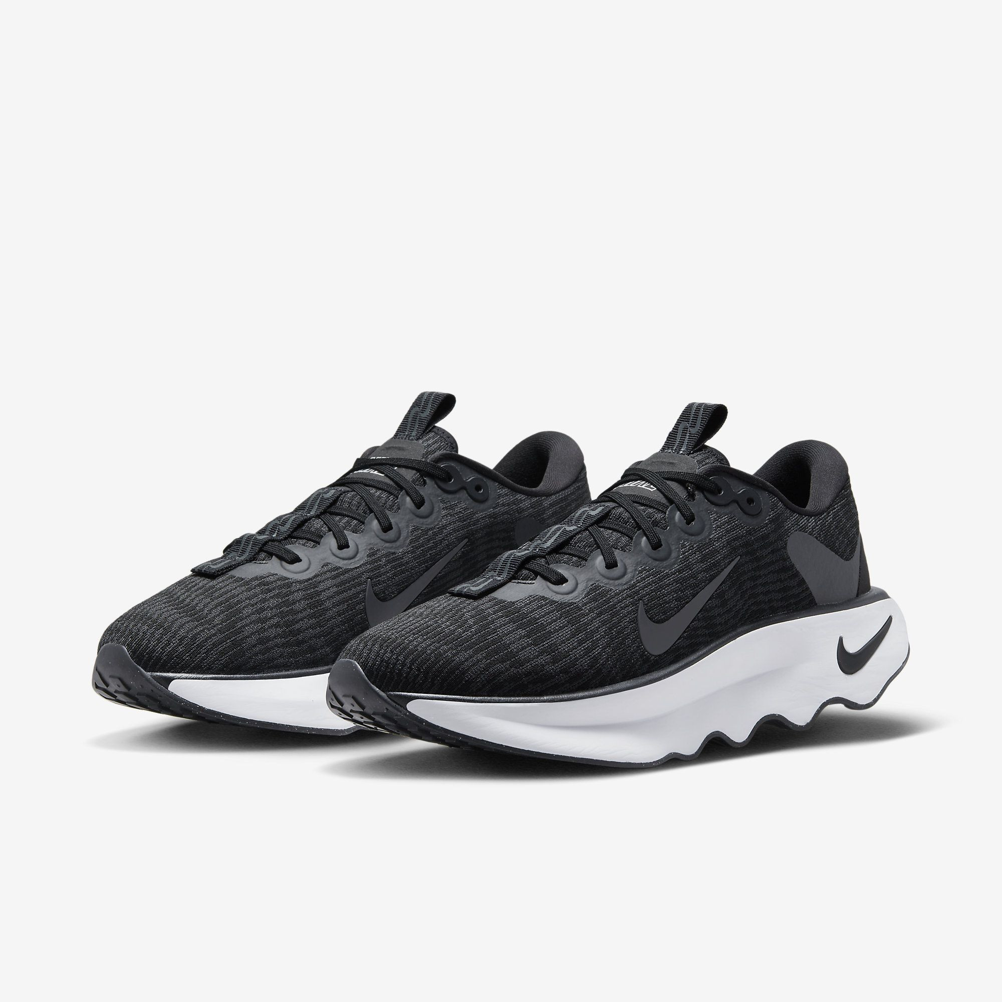 Кросівки Nike MOTIVA DV1237-001