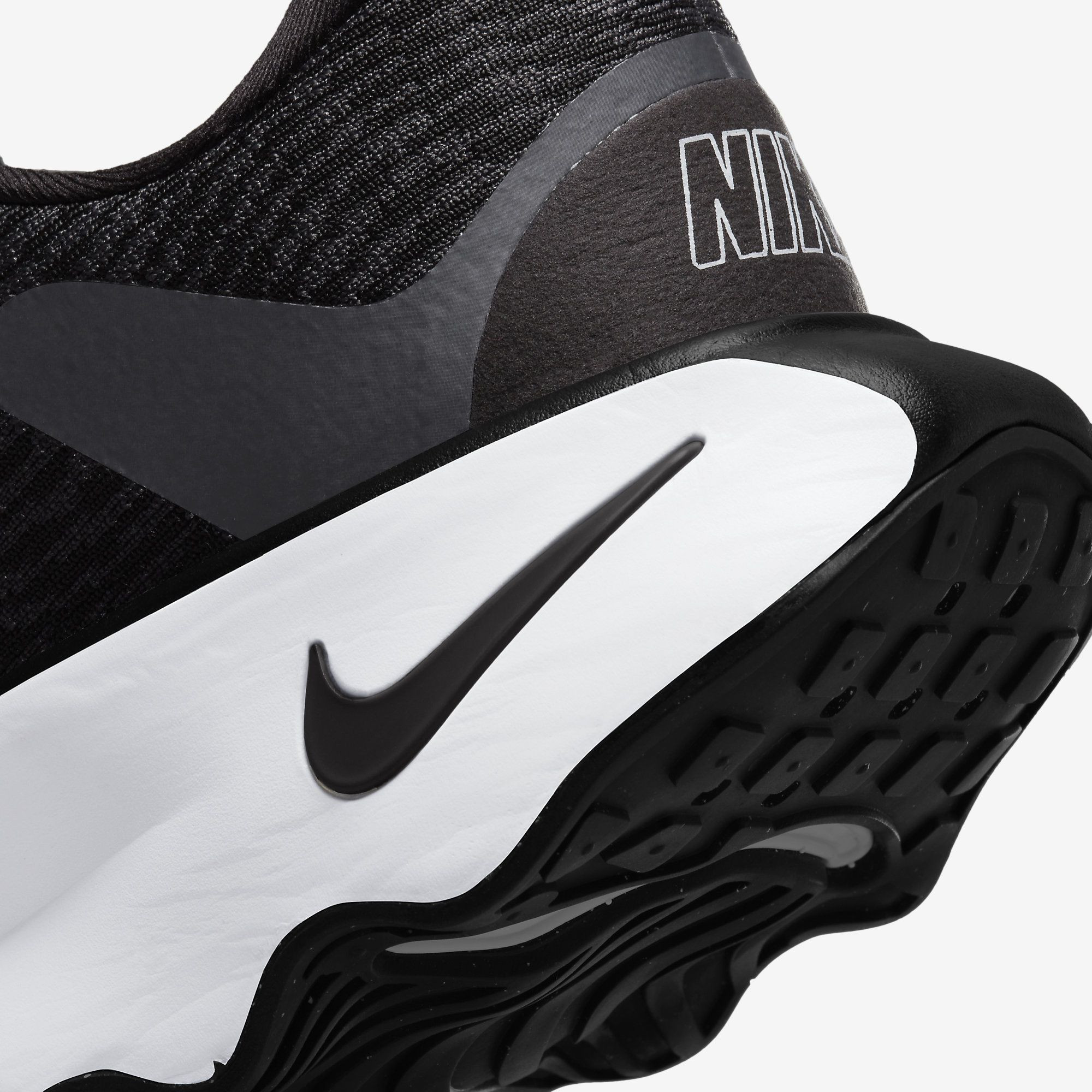 Кросівки Nike MOTIVA DV1237-001