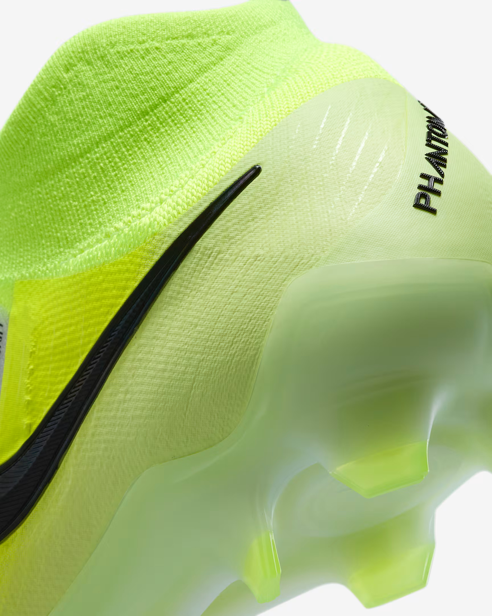 Бутси Nike Phantom Luna II Elite FG FJ2572-003