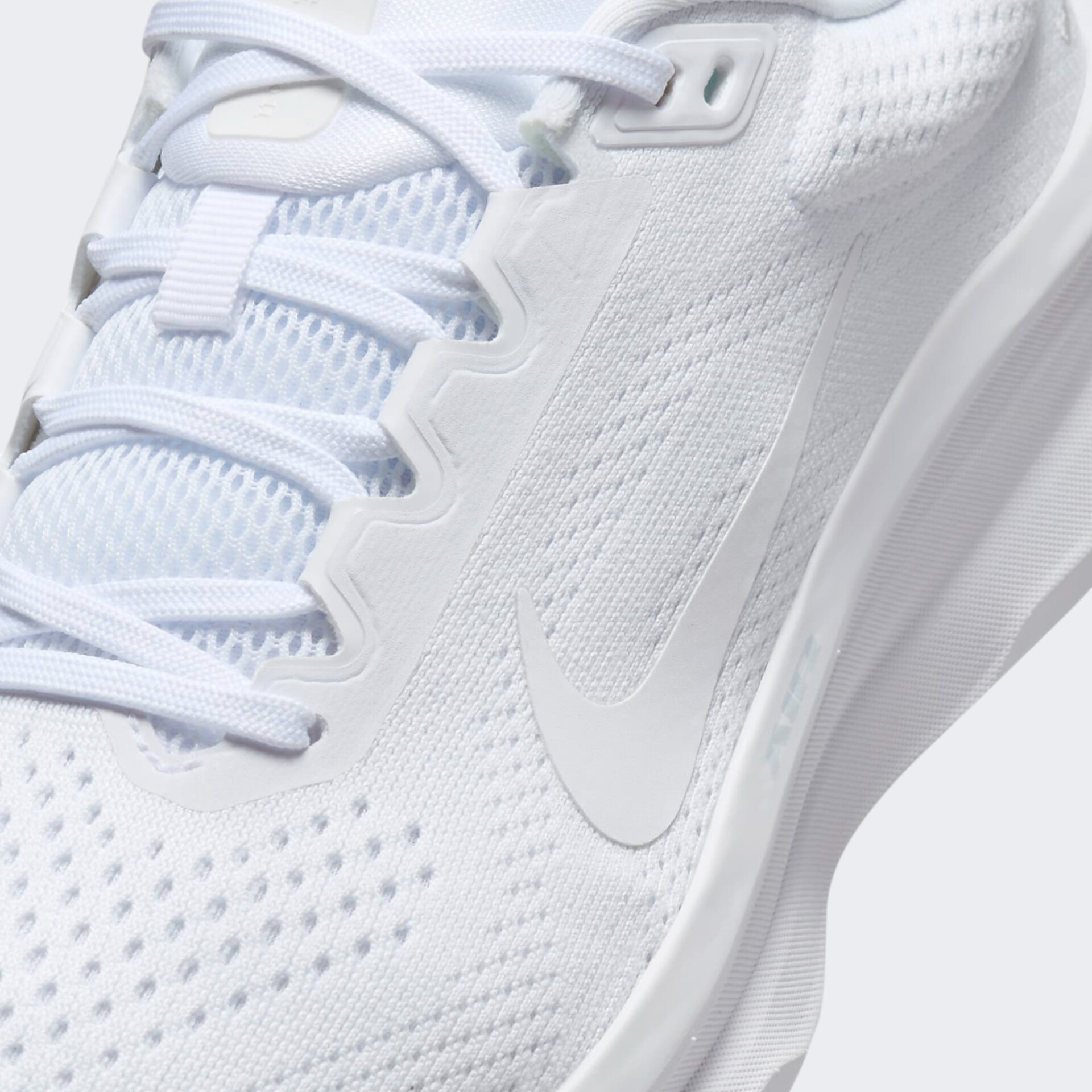 Кросівки Nike Winflo 11 Road Running FJ9510-100