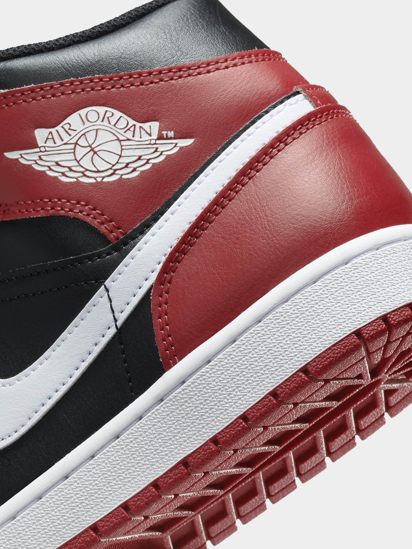 Кросівки JORDAN 1 MID ALTERNATE BRED DQ8426-061