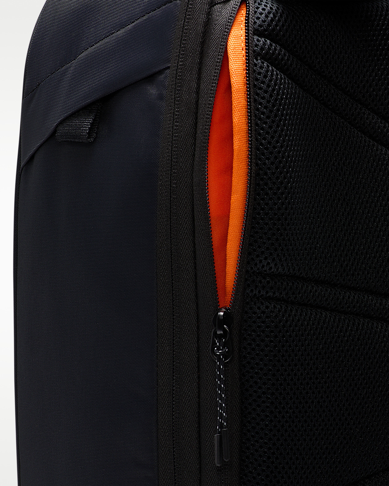 Рюкзак Nike NSW COMMUTE BKPK FZ6128-011