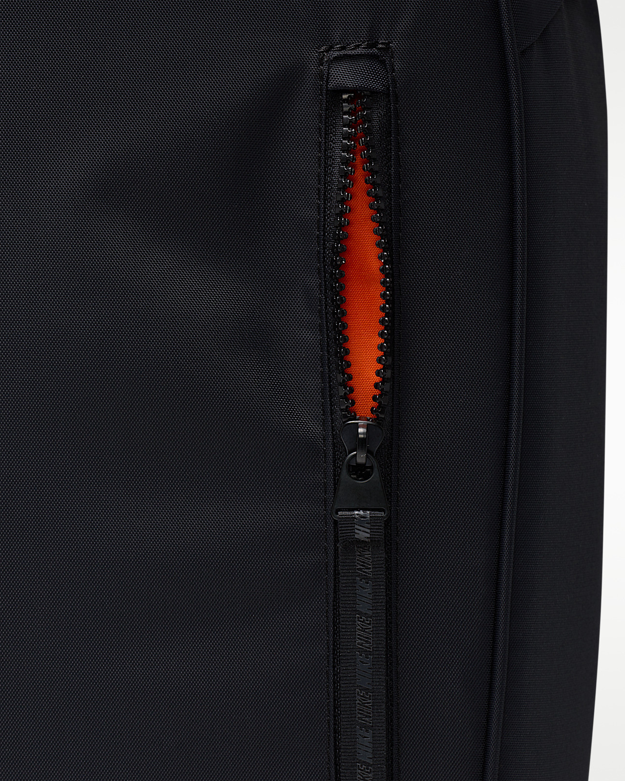 Рюкзак Nike NSW COMMUTE BKPK FZ6128-011