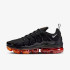 Кросівки чоловічі Nike Vapormax Plus  CV1645-001 44 CV1645-001