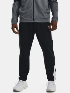 Штани спортивні UA TRICOT FASHION TRACK PANT 1373792-001 Under Armour S Чорний 1373792-001