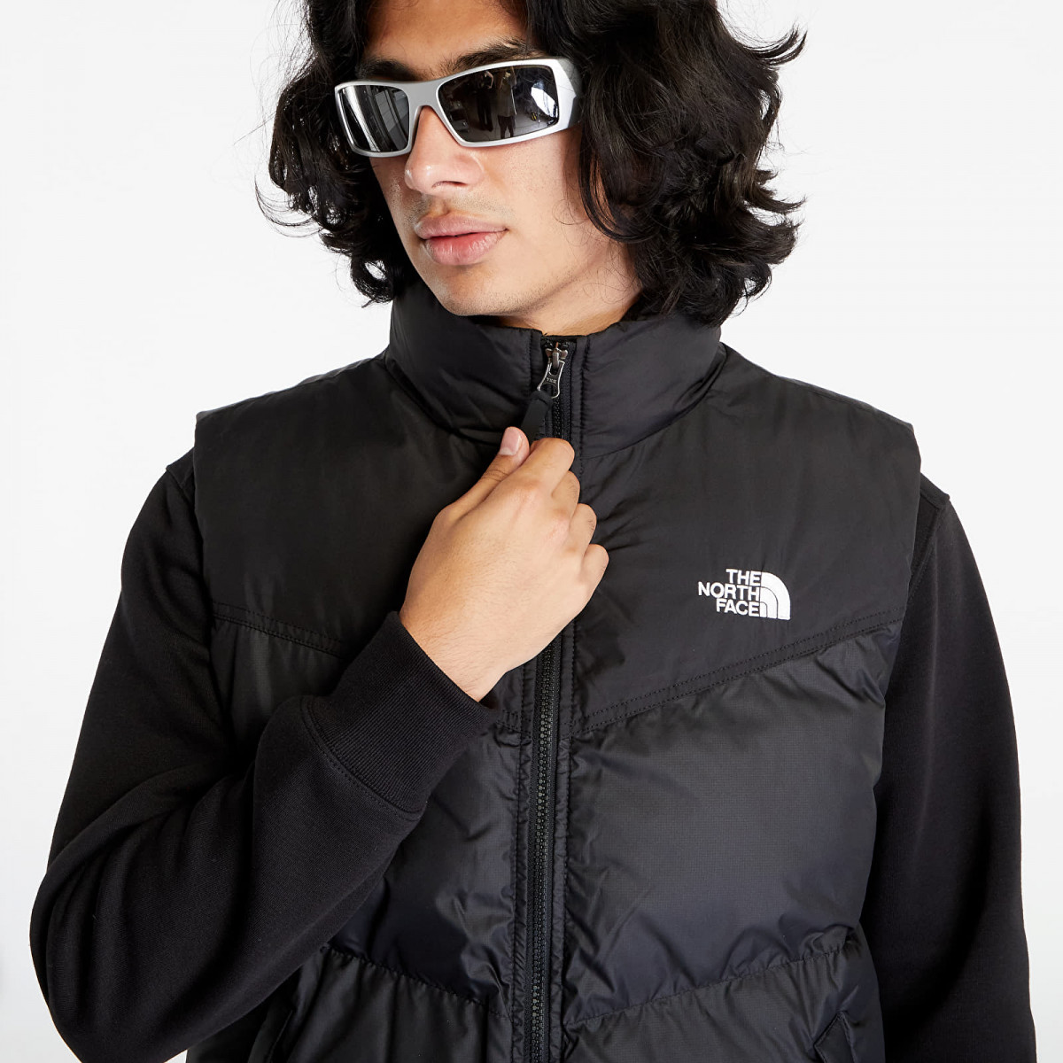 Жилетка M SAIKURU VEST TNF 0A853JJK31 THE NORTH FACE S Чорний 0A853JJK31
