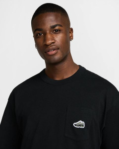 Футболка Nike U NSW TEE M90 SR PATCH PKT HJ0574-010