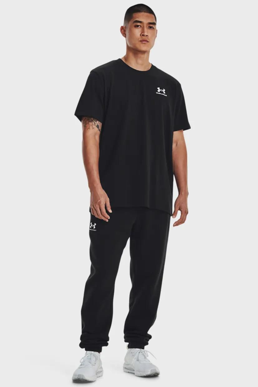 Футболка чоловіча Under Armour Logo Emb Heavyweight (1373997-001) 1373997-001