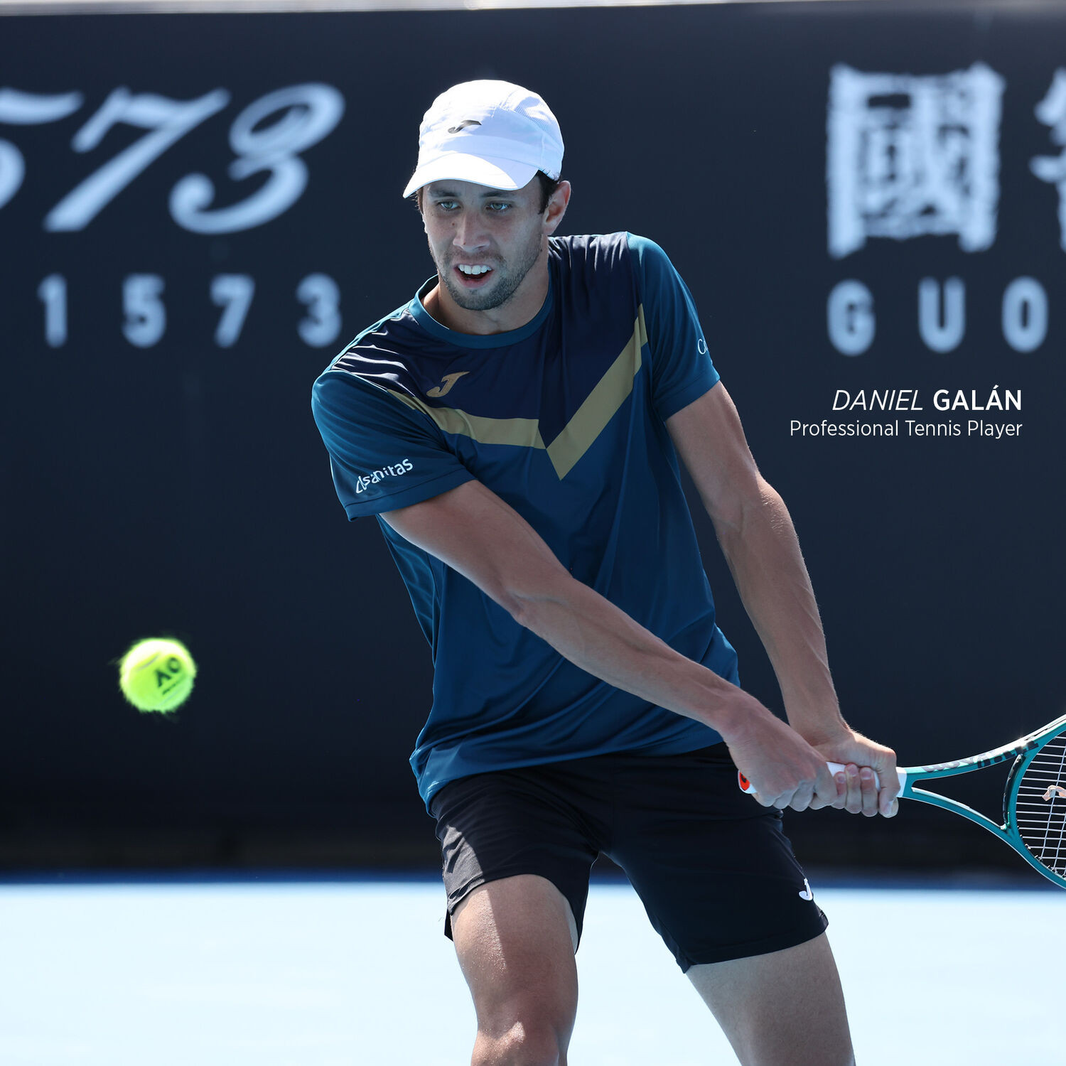 Футболка Joma COURT темно-зелено-золота 103576.496 103576.496