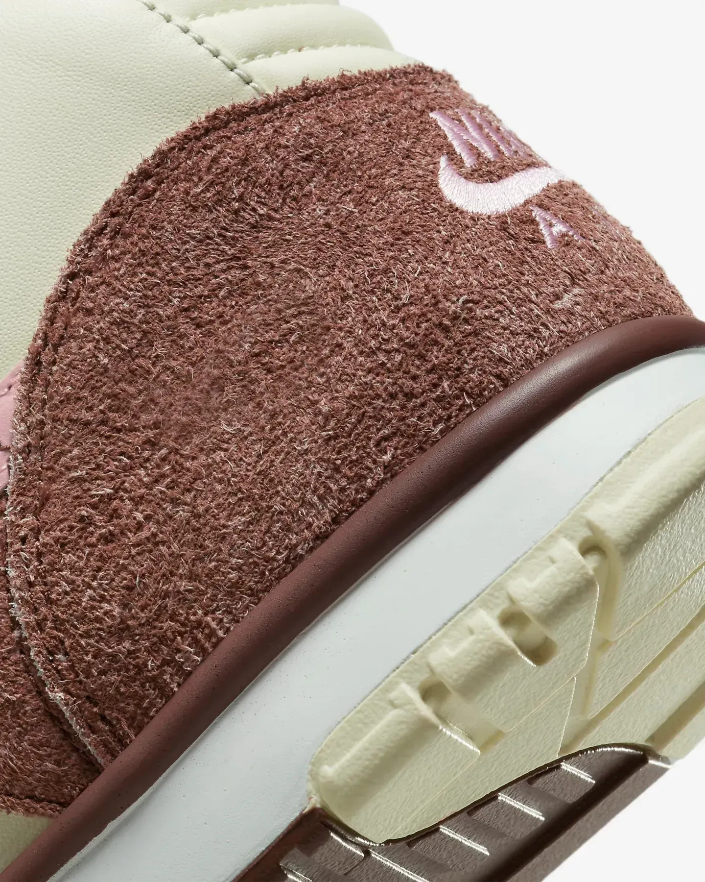 Кросівки Nike AIR TRAINER 1 DM0522-201