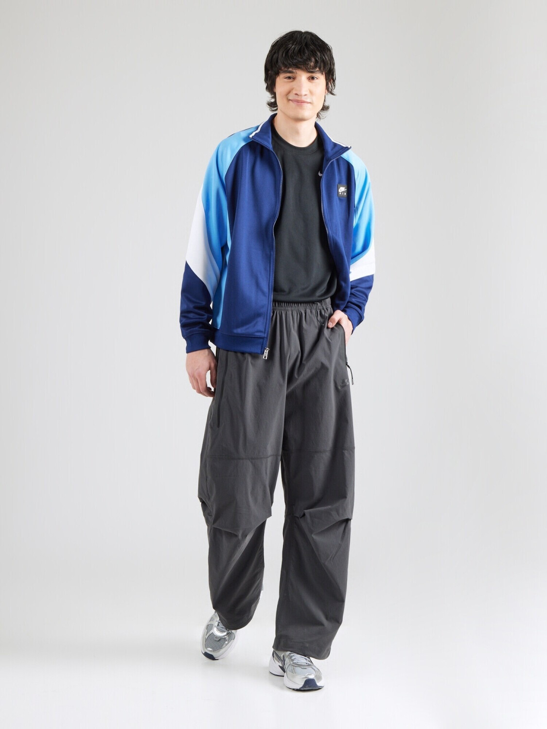 Штани Nike Tech Men's Oversized Woven Trousers HV6515-060