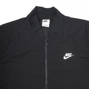 Куртка Nike M CLUB WVN UL BOMBR JKT DM6821-010