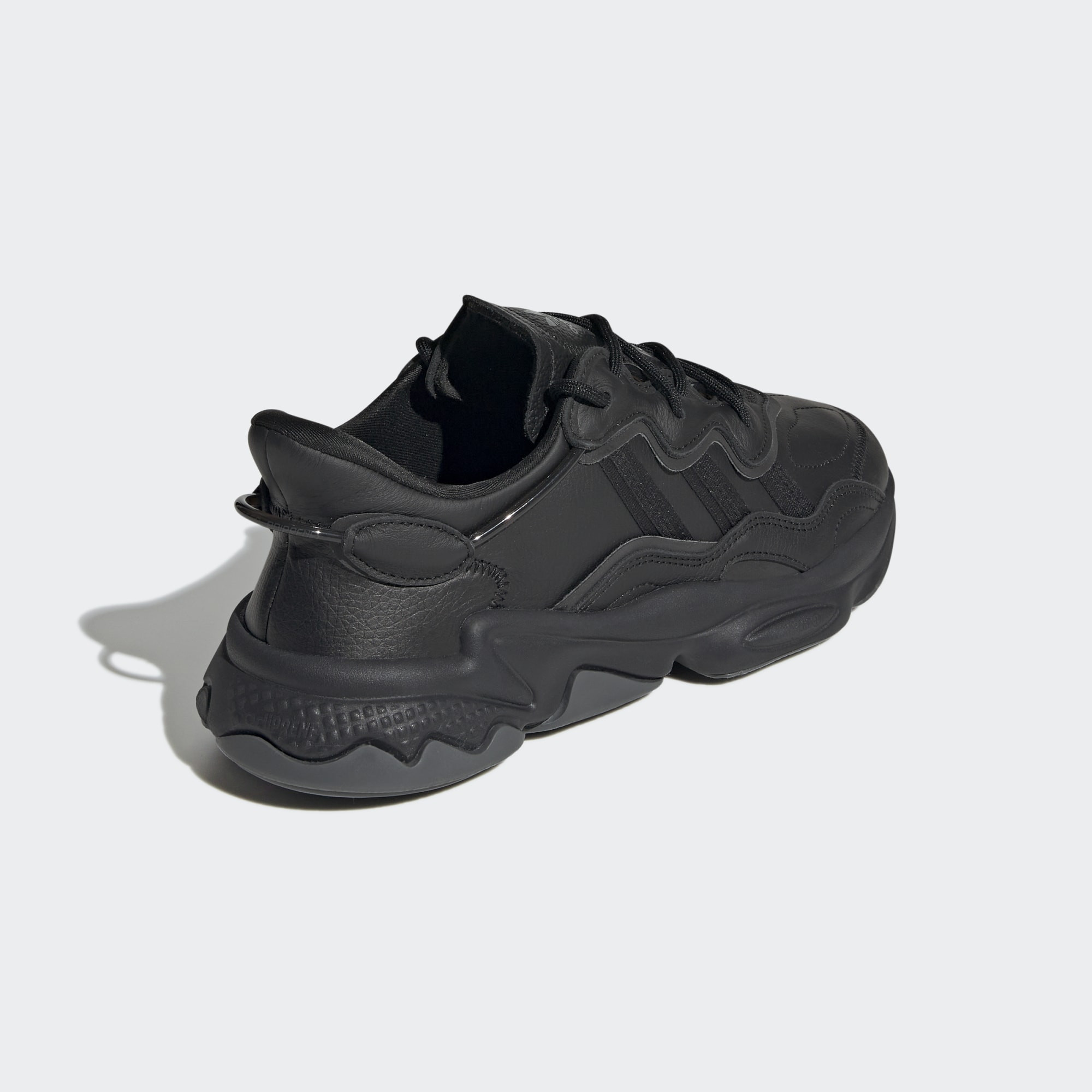 Кросівки чоловічі Adidas Ozweego Black GW8016