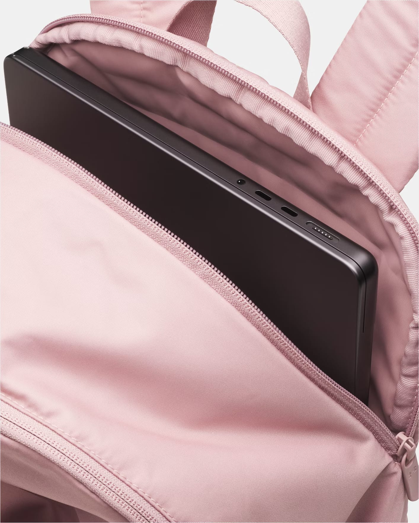 Рюкзак Under Armour Studio Campus BP 19,5L рожевий жіночий 28 х 40,5 х 15 см (1384675-673) 1384675-673